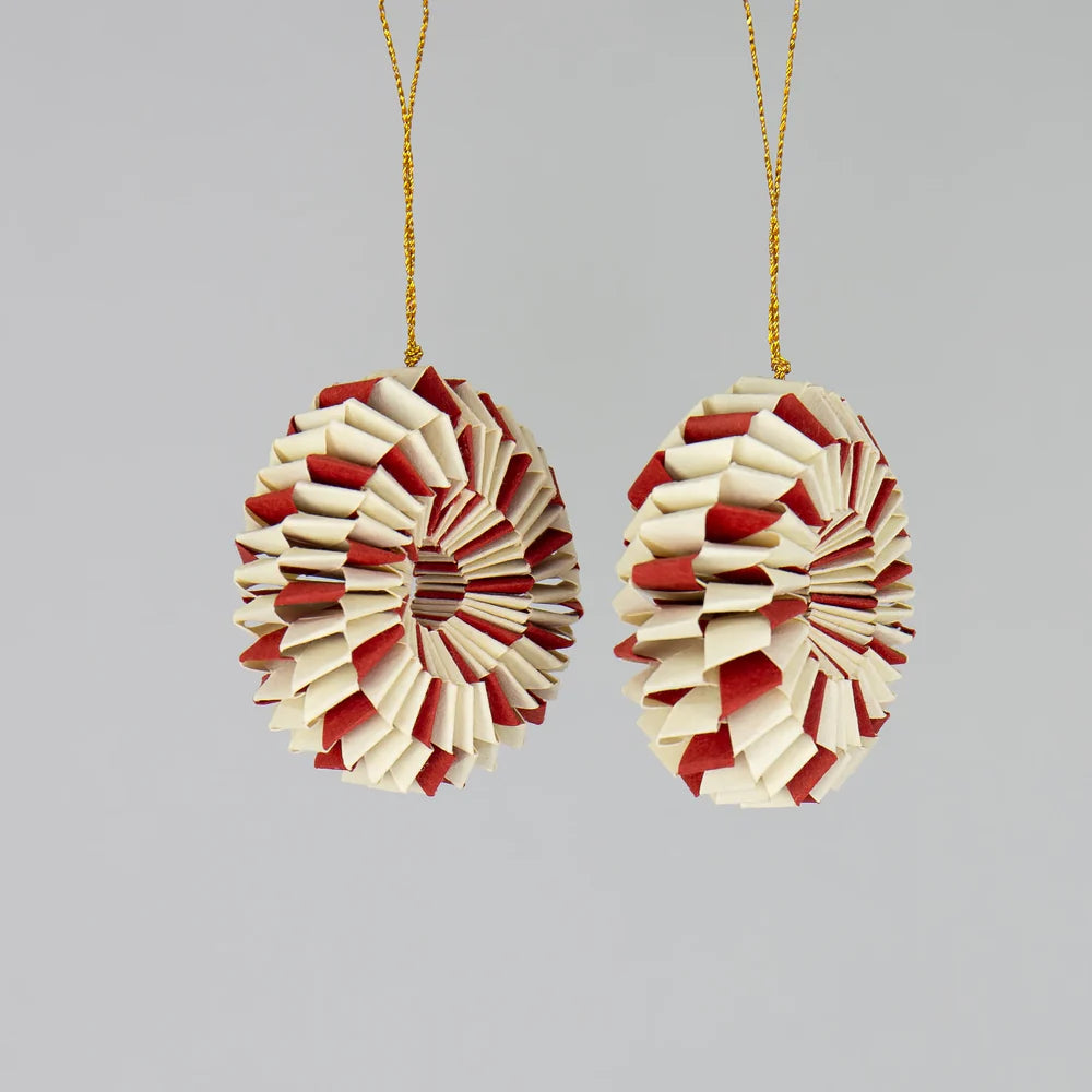 Gefaltete Papieranhänger 2er Set