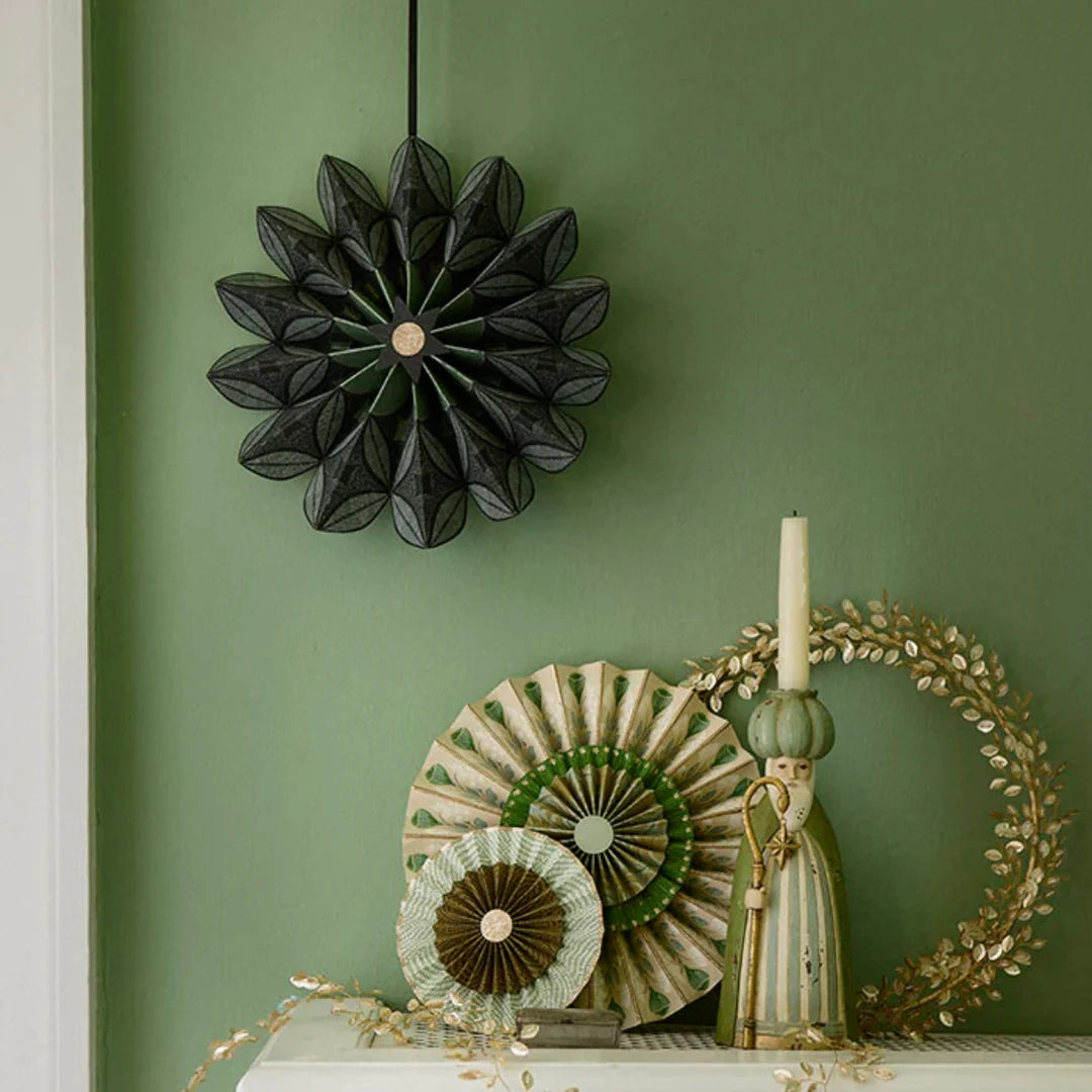 Weihnachtsrosette aus Papier