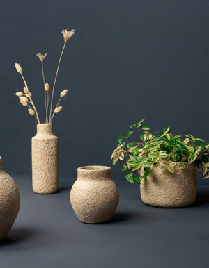 Vase aus recycelten Materialien